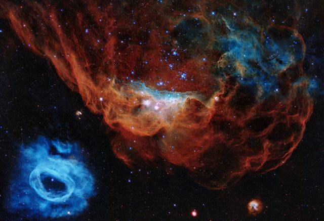 Телескоп "Хаббл" отпраздновал свое 30-летие снимком далекого космоса - BBC News Русская служба