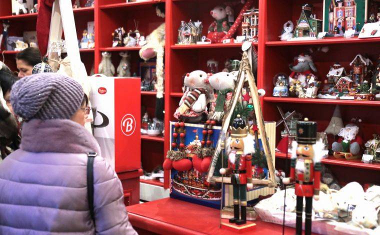 Россияне не стали сокращать траты в новогодние каникулы из-за пандемии :: Общество :: РБК