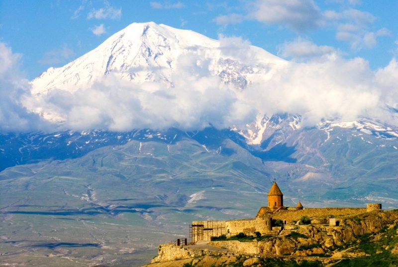 Город гавар армения фото